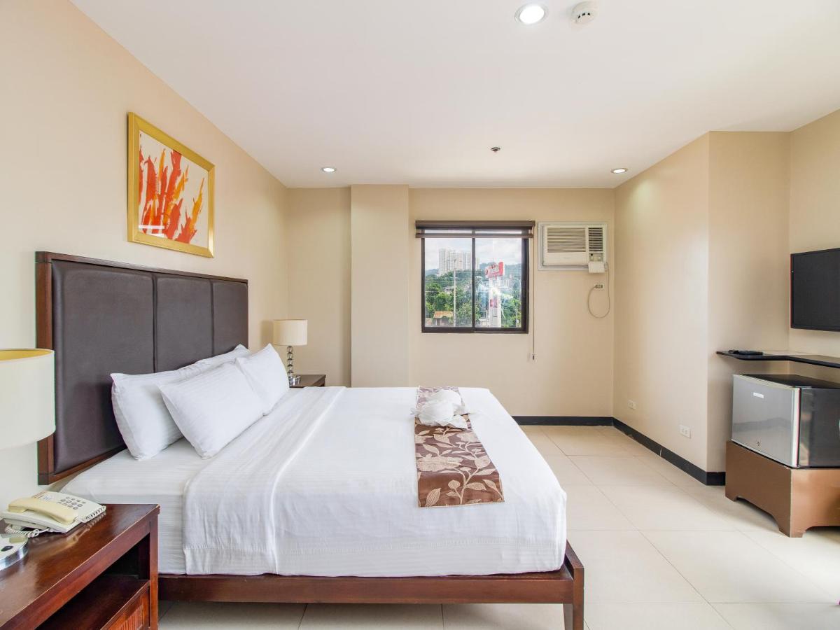Main Hotel & Suites Cebu Kültér fotó